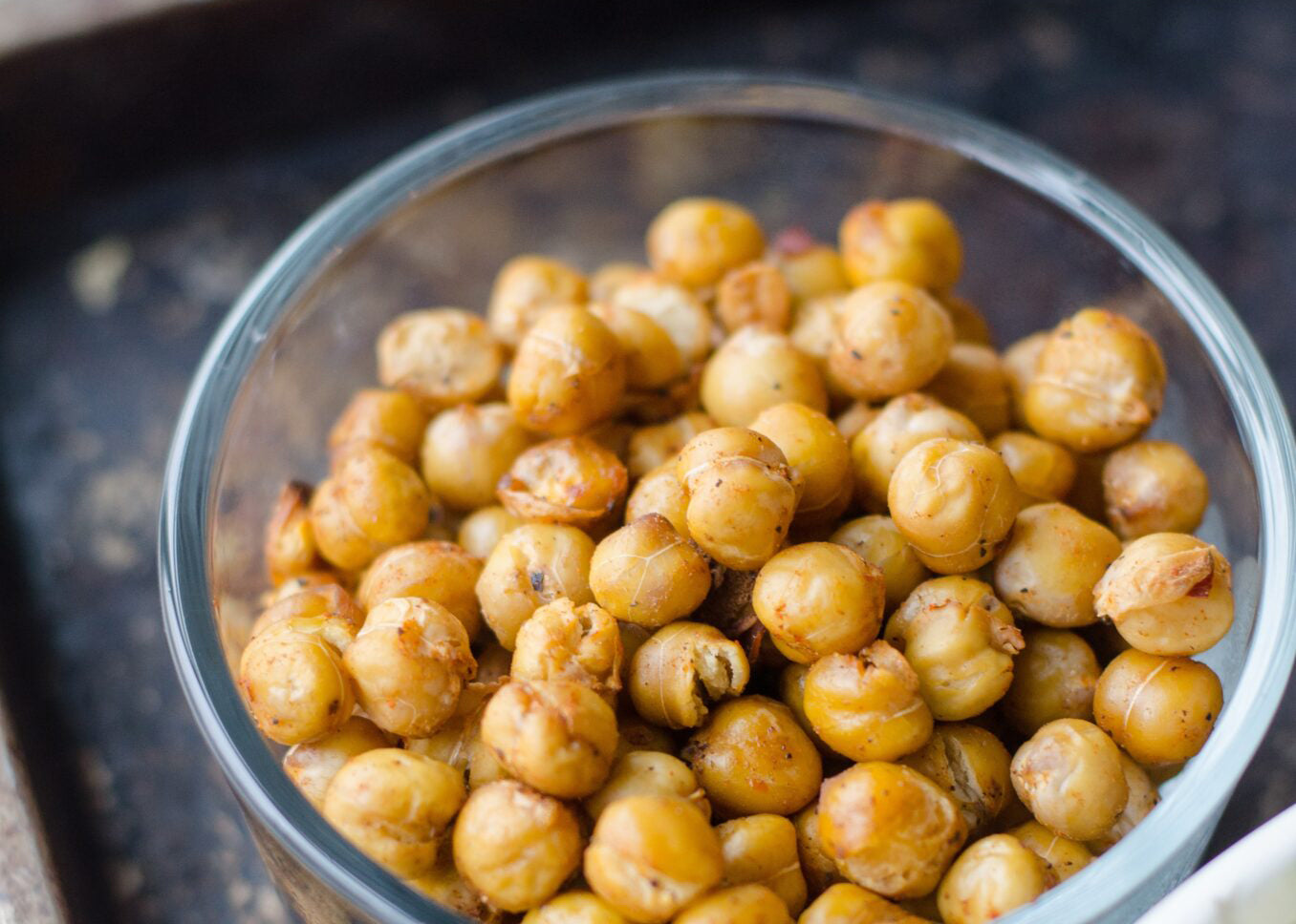 Snackable Za’atar Roasted Chickpeas